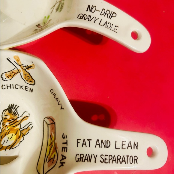 Vintage Ceramic Gravy Ladle & Separator Japan w cute graphics 2 pc Kitchen Kitch - Picture 9 of 10